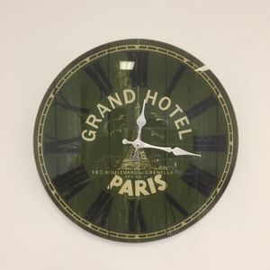 WANDKLOK VINTAGE GRAND HOTEL PARIS RETRO GROEN