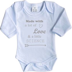 La Petite Couronne Romper Lange Mouw ""Made with a lot of love and a little bit of science"" Unisex Katoen Wit/grijs Maat 62