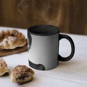 Magische Mok - Foto op Warmte Mokken - Koffiemok - Vrouw - Lolly - Zwart - Magic Mok - Beker - 350 ML - Theemok