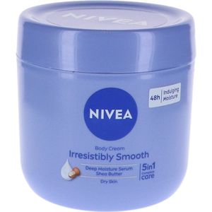 Voordeelverpakking van 3 x Nivea Crème 400ml Irresistibly Smooth