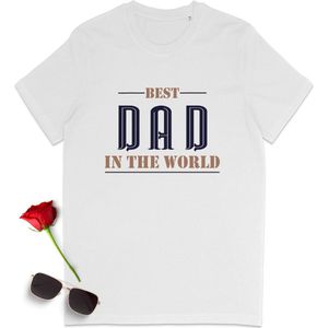 T shirt voor vaders - Best Dad In The World tshirt mannen - t-Shirt heren - Leuk vaderdag cadeau -  Verkrijgbaar in de maten: S M L XL XXL XXXL - T shirt kleuren: Wit en Zwart.