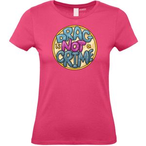 Dames T-shirt Drag Is Not A Crime | Gay pride shirt kleding | Regenboog kleuren | LGBTQ | Roze dames | maat XL