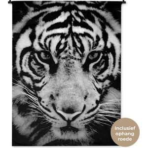 Wandkleed Close-up Dieren in Zwart-Wit - Sumatraanse tijger tegen zwarte achtergrond in zwart-wit Wandkleed katoen 120x160 cm - Wandtapijt met foto XXL / Groot formaat!