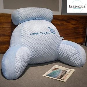 Eszenzics™ Zitkussen 'Dolphin Blue' - Knuffelkussen - Ergonomisch rugkussen - Lounge kussen - XL 70x50x30cm - Hoogwaardige materialen - Afwasbare hoes - Lichtblauw