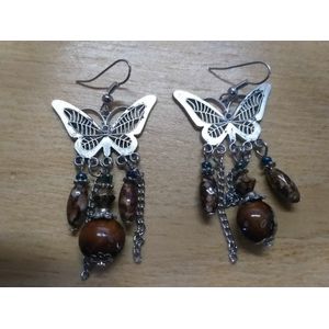 bruine vlinder oorbellen