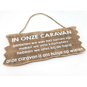 Bordje hangend 12x30cm In onze caravan natural