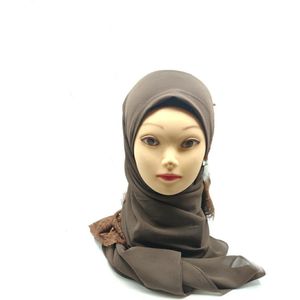 Hoofddoek, sjaal, luxe hijab met kant en kralen.