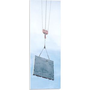 WallClassics - PVC Schuimplaat- Groot Stenen Paneel aan Hijskraan - 20x60 cm Foto op PVC Schuimplaat