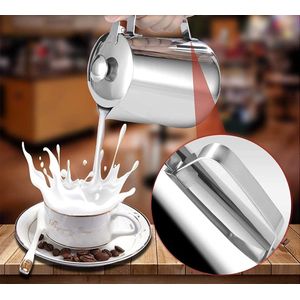 Coffee Barista roestvrijstalen melkkan, perfect voor het maken van melkopschuimen Universele kan, melkopschuimen voor cappuccino en latte (zilver, 600 ml)