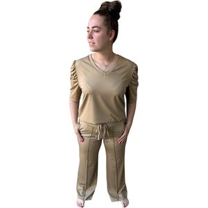 Travel pak Camel flair broek met shirt pofmouwtje 1 maat draagbaar tot maat 44/46