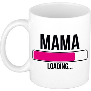 Mama loading mok / beker wit 300 ml - aanstaande moeder cadeau mok