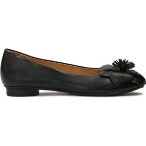 Black leather ballerinas with comfort insole