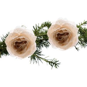 Kerstboom bloemen op clip - 2x stuks - creme wit - kunststof -14cm
