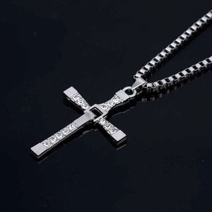 Donley - jesus kruis - gelovig kruis - Ketting - cross- kruis - jesus - cubaans - don - zilver - silver - jesus kruis - Bijbeltekst - kruis Fast & Furious - Dominic Toretto kruis - Vin Diesel - Crystal Jesus ketting - Dominic Toretto ketting