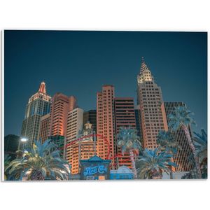 WallClassics - PVC Schuimplaat - Hotel en Casino Gebouw - New York - 40x30 cm Foto op PVC Schuimplaat (Met Ophangsysteem)