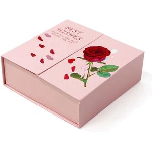 Valentijnsdag Geschenkdoos - Valentijnsdag Cadeau voor Vriendin - Creatieve Bloemenverrassing - 11 Hartvormige Rozen - Ketting of Ringdoos - Speciaal Ontworpen Doos + Geschenkzak - Valentijnsdag - Verjaardag