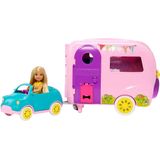 Barbie Estate Chelsea Barbie Pop met Auto, Camper en Accessoires - Speelset