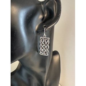 Boho zilverkleurige oorbellen langwerpig open | Moederdag | Vaderdag | Kado | Cadeautje | Valentijnsdag | Verjaardag | Liefde | Sieraden