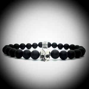 Natuursteen Armband met 925 Sterling Zilver Skull Bedel van 6.1gram Zilver , Handgemaakte Edelsteen Armband met 8mm (Matte Onyx) kralen .