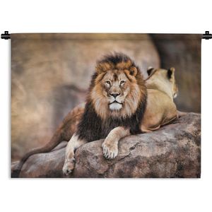 Wandkleed Leeuw - nieuw - Leeuw en een leeuwin liggend op een rots Wandkleed katoen 60x45 cm - Wandtapijt met foto