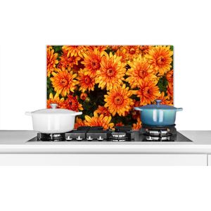 Spatscherm keuken 70x50 cm - Kookplaat achterwand Bloemen - Oranje - Chrysant - Muurbeschermer - Spatwand fornuis - Hoogwaardig aluminium