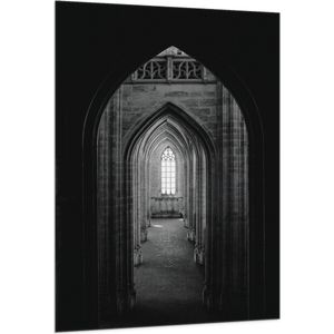 WallClassics - Vlag - Donkere Gang in een Kerk - Zwart Wit - 100x150 cm Foto op Polyester Vlag