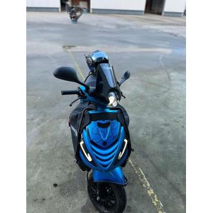 Piaggio Zip - SP Outline Pakket - Piaggio Zip Accessoire - Scooter Accessoires - Scooter Stickers - Mat Zwart