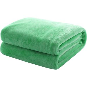 Fleecedeken/knuffeldeken - flanel, extra zacht en warm - kreukbestendig/verkleurt niet, te gebruiken als bedsprei of deken op de bank - 150 x 200 cm - Appelgroen