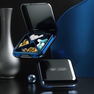 Tablettenbox met 4 vakken, pillendoos, waterdichte medicijnbox, pillendoos voor reizen en dagelijks gebruik, zwart