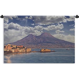 Wandkleed Napels - Lichte bewolking boven Napels en de Vesuvius in Italië Wandkleed katoen 90x60 cm - Wandtapijt met foto
