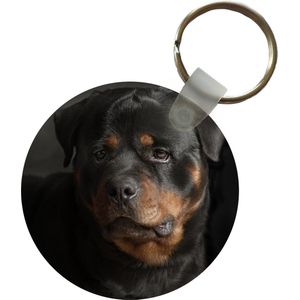 Sleutelhanger - Portret van Rottweiler hond in de studio - Plastic - Rond - Uitdeelcadeautjes