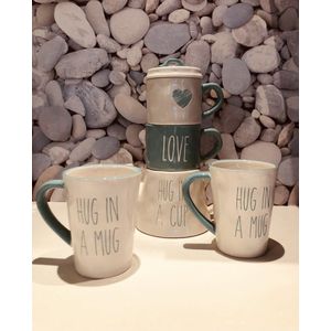 Ontbijt op bed set - koffiepot J line - 2 mokken Hug in a Mug - ideaal geschenk voor Valentijn