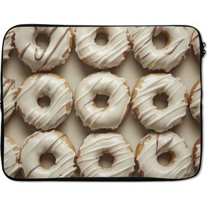Laptophoes 17 inch - Donuts - Chocolade - Wit - Beige - Laptop sleeve - Binnenmaat 41x28 cm - Zwarte achterkant