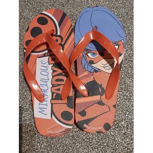 ladybug teenslippers maat 29