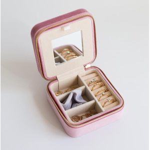 Lily&Co® Luxe Sieradendoosje Voor Op Reis - Compacte Sieraden Box - Cadeau Voor Haar - 10x10x5cm - Roze