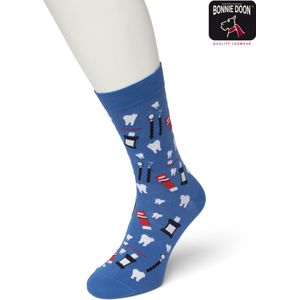 Bonnie Doon Dames Sokken met Tandarts Print maat 36/42 Blauw - Thema Sokken - Tandheelkundige - Mondhygienist - Cadeau Sokken - Zacht Katoen met Gladde Teennaad - Comfortabel - Perfect Cadeau - French Blue - BT991107.229