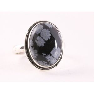 Ovale zilveren ring met sneeuwvlok obsidiaan - maat 19