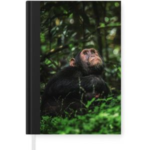 Notitieboek - Schrijfboek - App tussen groene planten in de jungle - Notitieboekje klein - A5 formaat - Schrijfblok