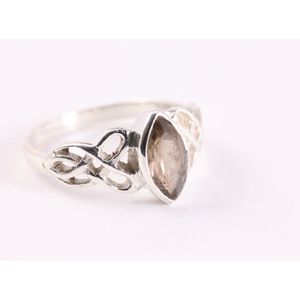 Fijne opengewerkte zilveren ring met rookkwarts - maat 15.5