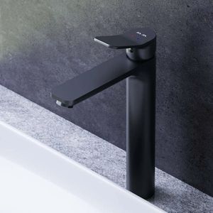 AM.PM X-Joy - Wastafelkraan hoog - Waterbesparend - Messing - Zwart