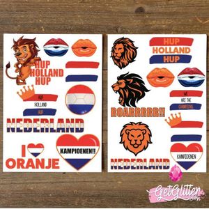 GetGlitterBaby® - Plak Tattoos WK Voetbal 2022 / Tijdelijke Tattoo Stickers / Nep Tatoeage / Rood Wit Blauw Oranje Gezicht en Lichaam Schmink Versiering - Nederland / Nederlandse Vlag / Nederlands Elftal - 2 stuks