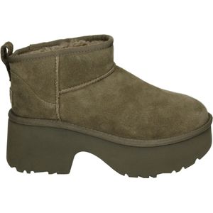 UGG CLASSIC ULTRA MINI NEW HEIGHTS - Gevoerde laarzenSnowbootsDames laarzen - Kleur: Taupe - Maat: 40