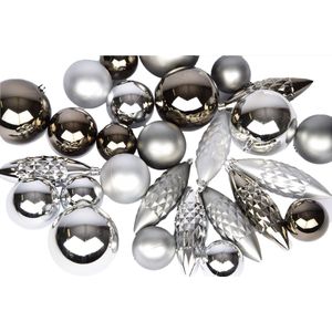 Kerstballen Set Zilveren Kunststof | Voordeelverpakking Kerstballen van 31 Stuks | Breng Magie in je Kerstdecoratie | Perfect voor Cadeaus – Inclusief Hangers