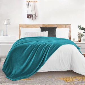 Knuffelige, pluizige deken, 130 x 160 cm - kleine fleece bank- en bankdekens, superzacht, als banksprei, blauwgroen