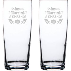 Gegraveerde set bierfluitjes 19cl Just Married 3 years ago