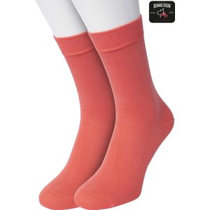 Bonnie Doon Basic Sokken Dames Koraal Roze maat 36/42 - 2 paar - Basis Katoenen Sok - Gladde Naden - Brede Boord - Uitstekend Draagcomfort - Perfecte Pasvorm - 2-pack - Multipack - Effen - Roze/Oranje - Coral - OL834222.186