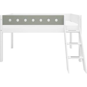 Halfhoogslaper m. schuine ladder