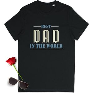 T shirt voor vaders - Best Dad In The World tshirt mannen - t-Shirt heren - Leuk vaderdag cadeau -  Verkrijgbaar in de maten: S M L XL XXL XXXL - T shirt kleuren: Wit en Zwart.
