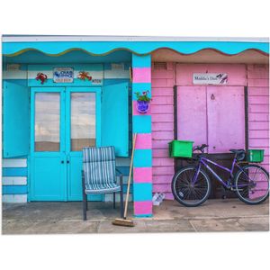 WallClassics - Vlag - Blauw en Roze Strandhuisjes - 40x30 cm Foto op Polyester Vlag