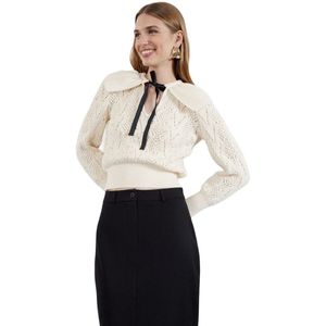 Trendyol Steenzachte Textuur Lint/Strik En Parel Gedetailleerde Gebreide Trui Twoaw25Kz00158